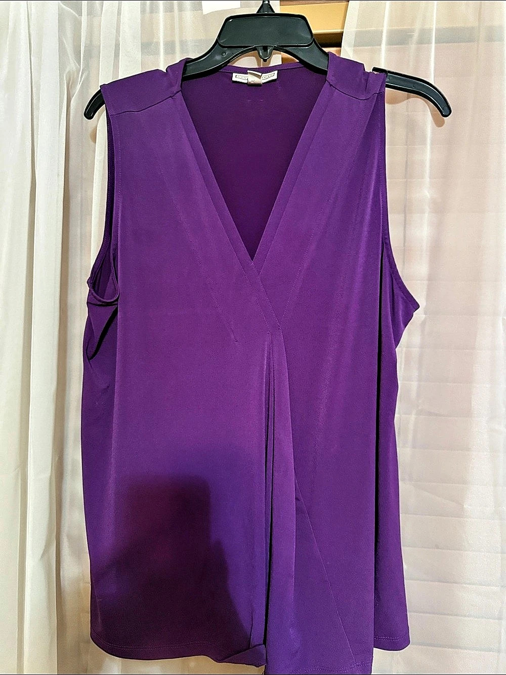 Dana Buchman Purple V-Neck Sleeveless Tunic